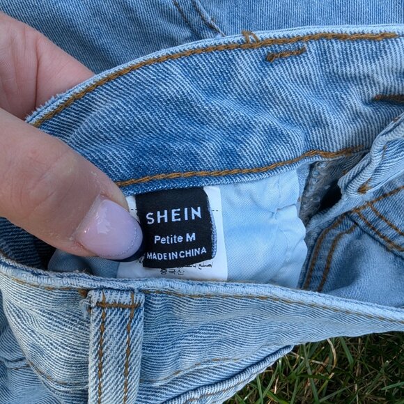 Distressed Jeans - Picture 2 of 3